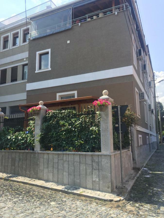 Hotel Bujtina Bicolli Korce Eksteriør bilde