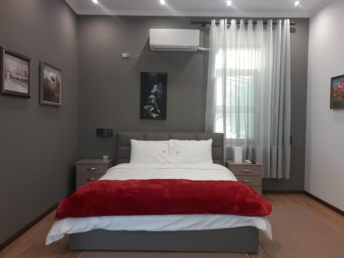 Hotel Bujtina Bicolli Korce Eksteriør bilde